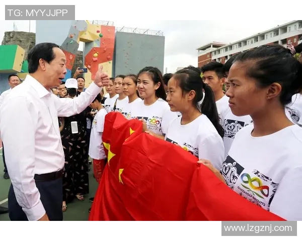 成都攀岩队在世界滑板锦标赛中的团队协作表现值得称赞与反思